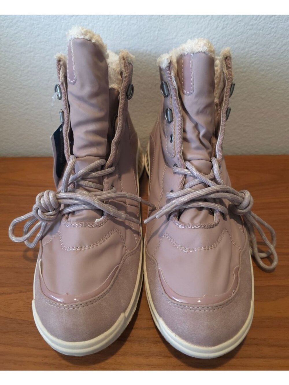 Baretraps Maine Waterproof Mauve Faux Fur Lace-Up Hiker Boots Women's 10M - Picture 3 of 10